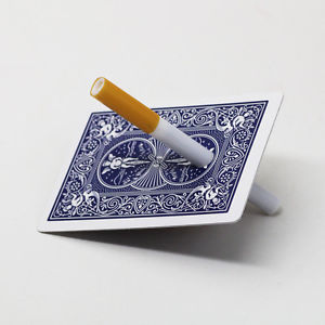 CIGARATTE THROW CARD MAGIC / WAND THROUGH CARD MAGIC