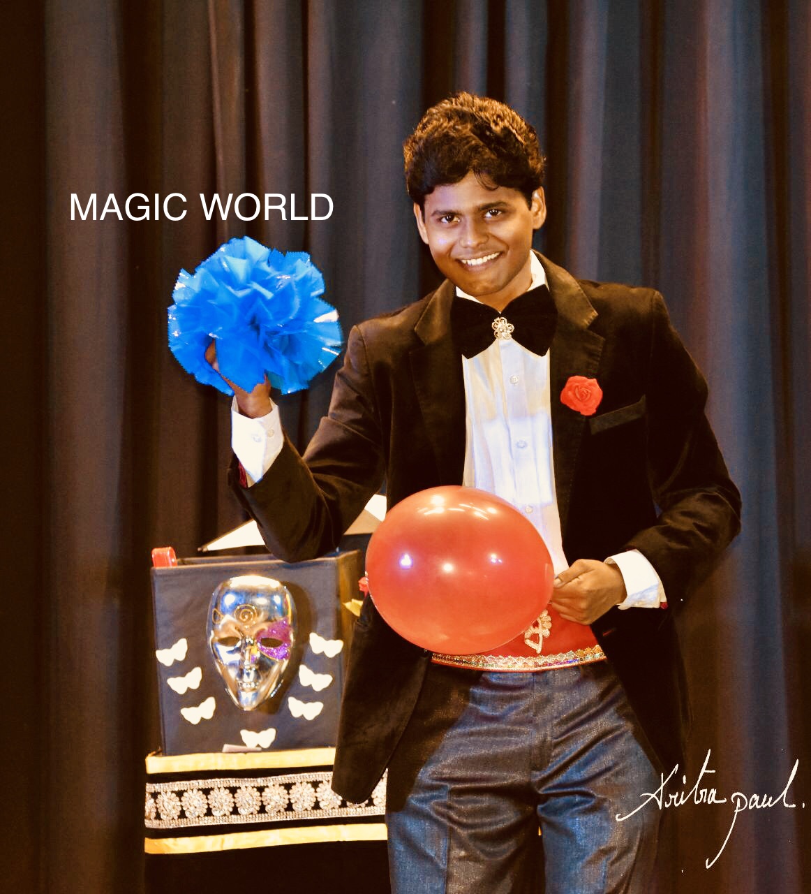 Magician Dibyendu Gurai at Magic World Prog