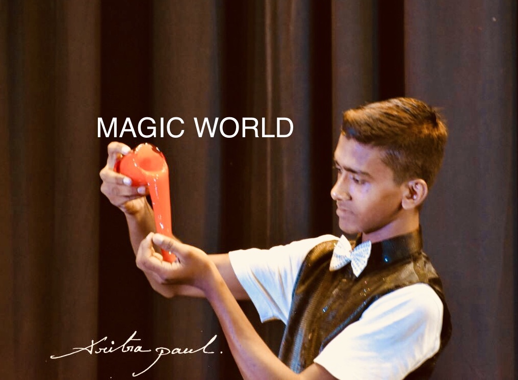 Magician Badsha of Khidhirpur at Magic World Prog