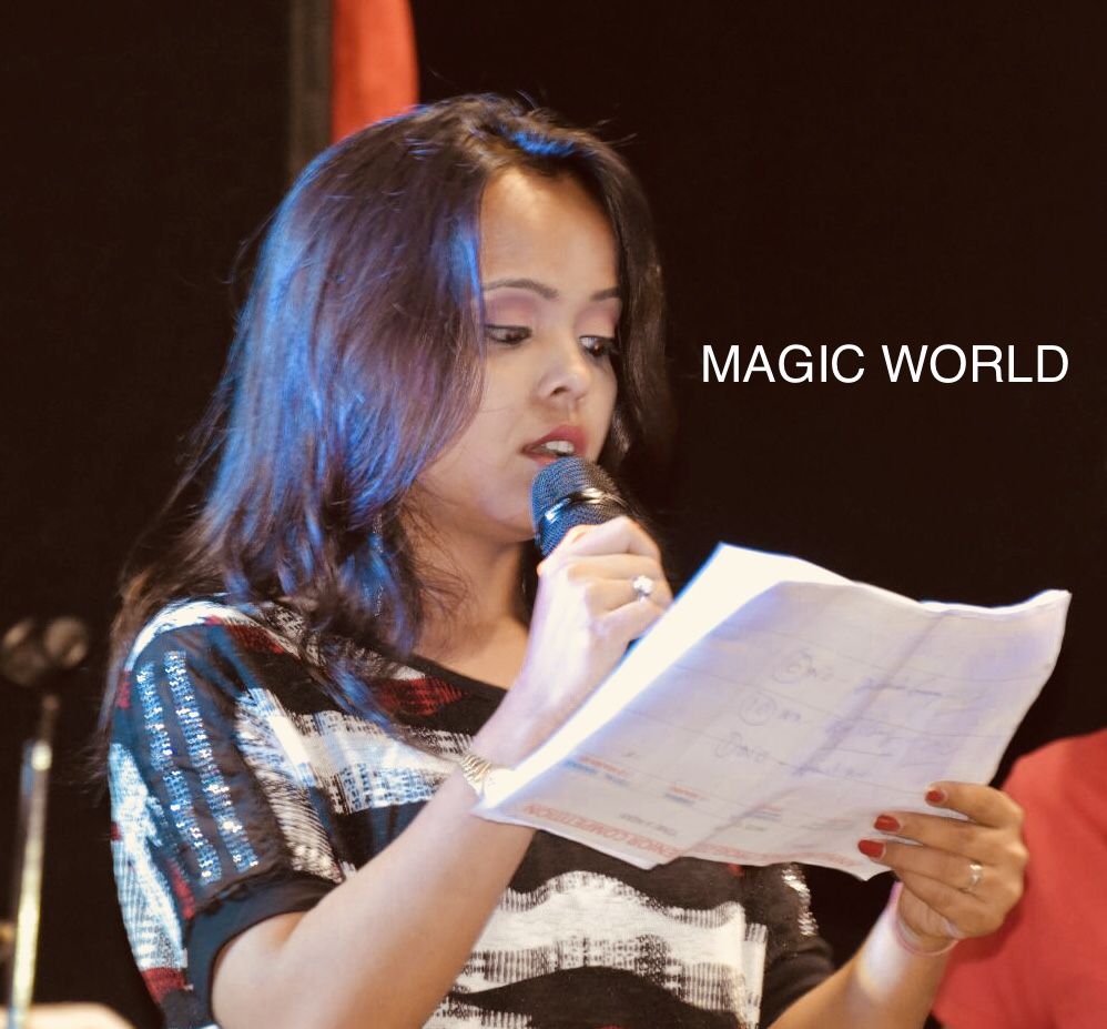 Magician Mahua at Magic World Prog
