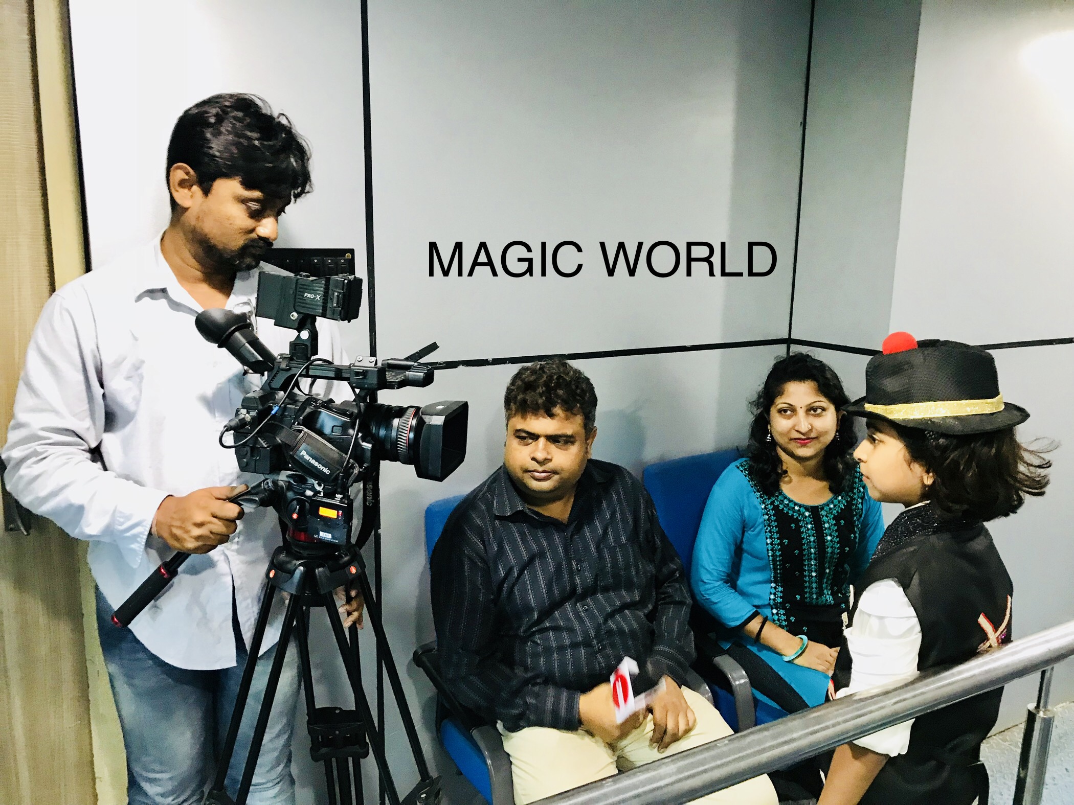 Magician Moon Saha in TV Interview of Zee 24 Ghanta at Magic World Annual Prog