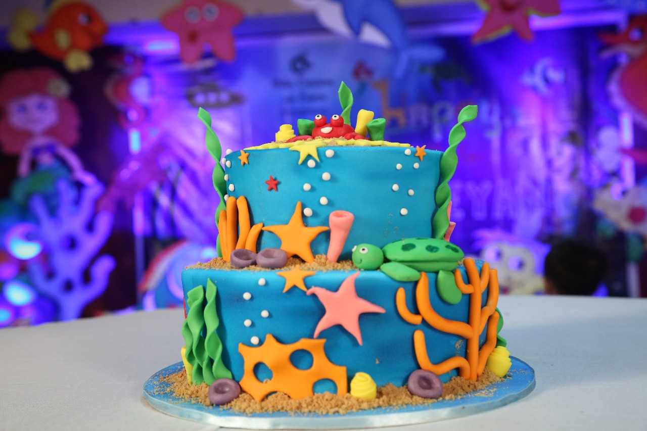 Special Birthday Cake by Magic World