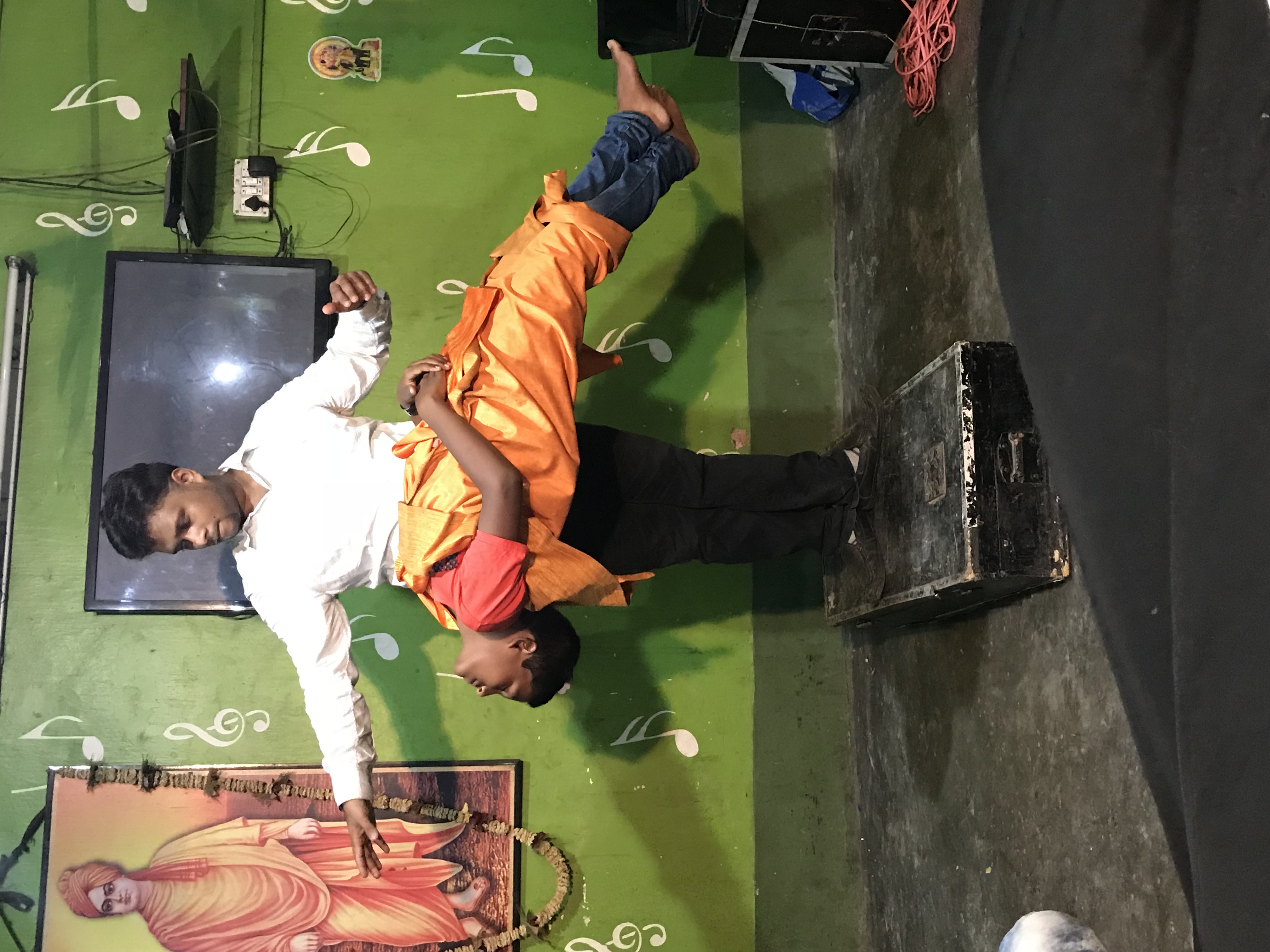 Magician Asarkar at Magic World class room