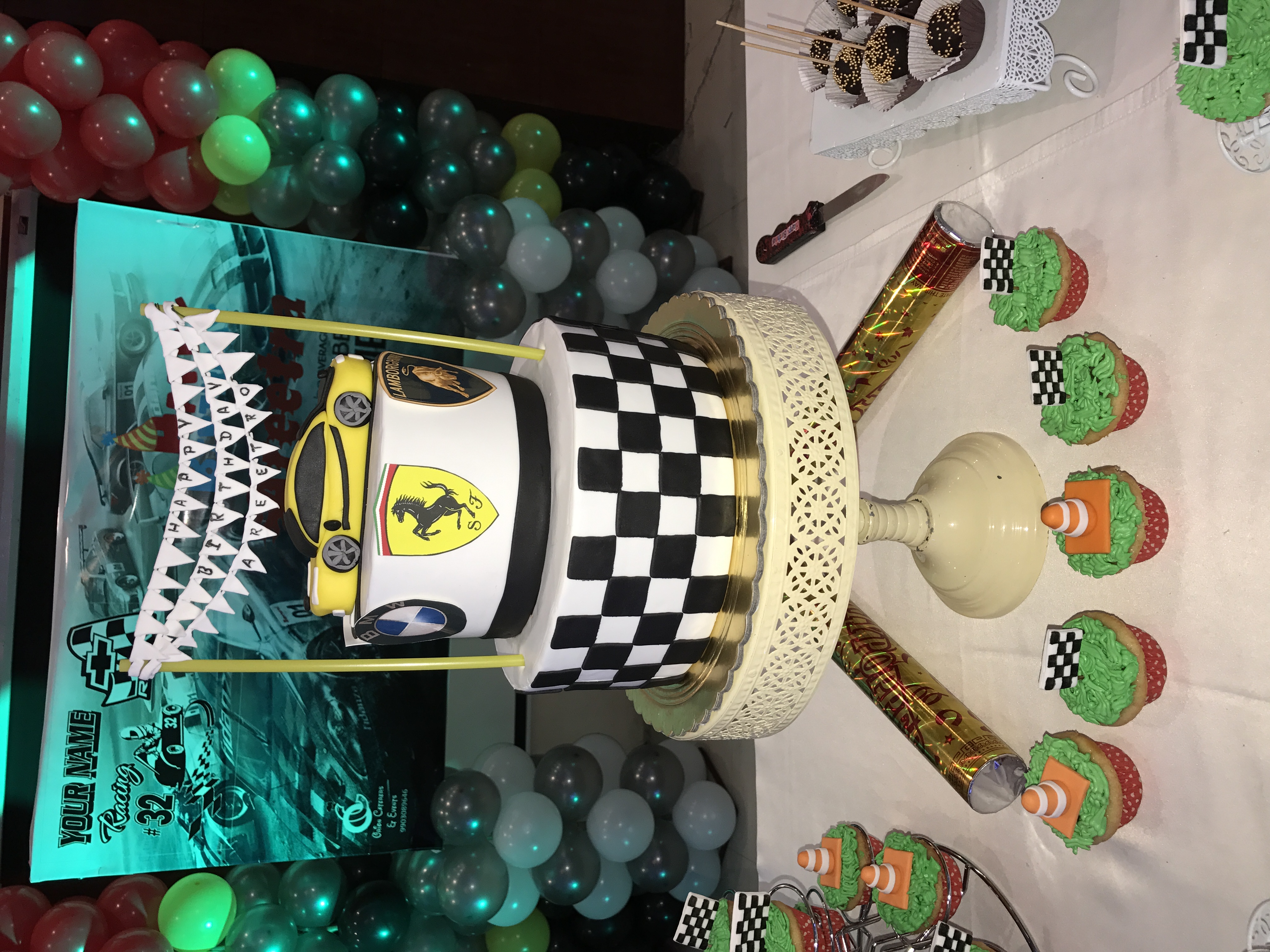 Car Cake by Magic World