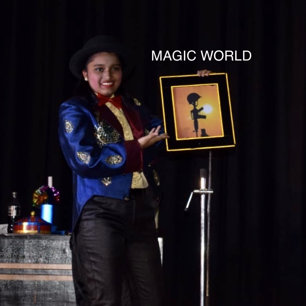 Magician Anuska Sarkar at Magic World Annual Magic Prog 2019