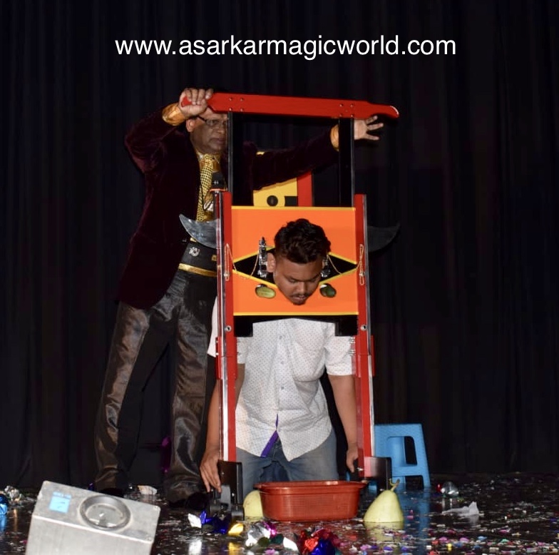 Magician Ojoy at Magic World Annual Magic Prog 2019