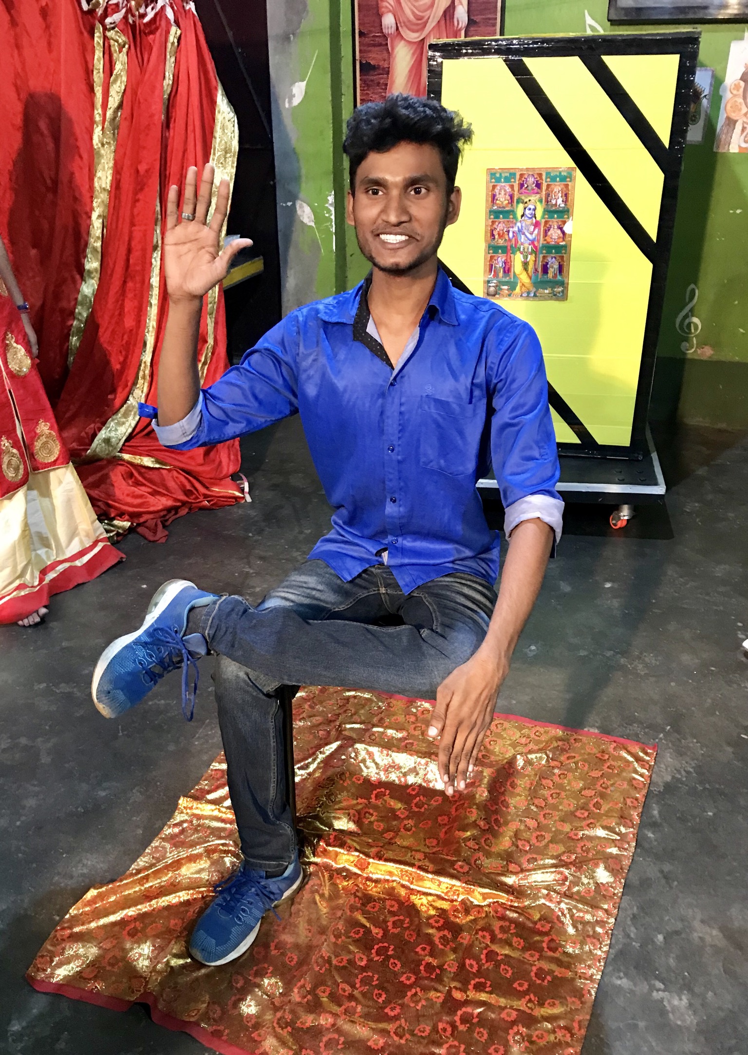 Magician D.Das at Magic World Magic Class