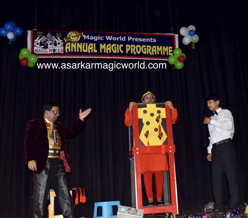 Magician Ojoy at Magic World Annual Magic Prog 2019