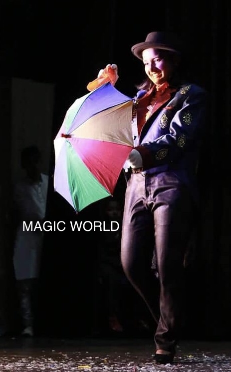 Magician Anuska Sarkar at Magic World Annual Magic Prog 2019