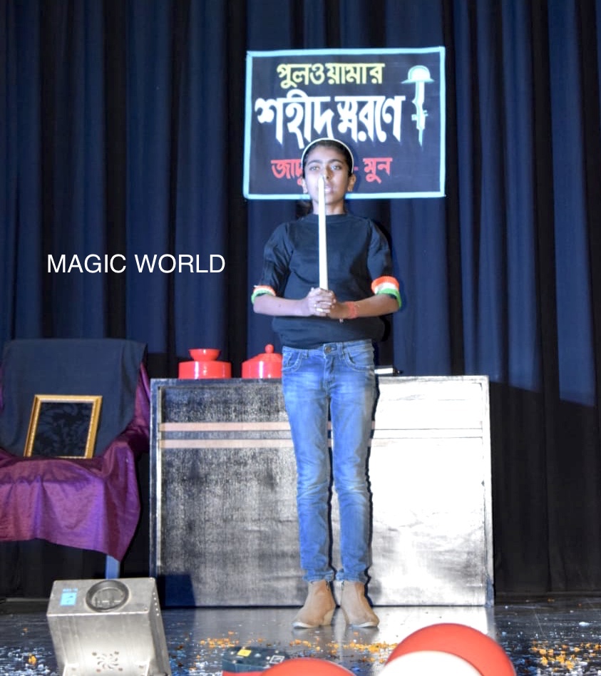 Magician Moon Saha at Magic World Annual Magic Prog 2019
