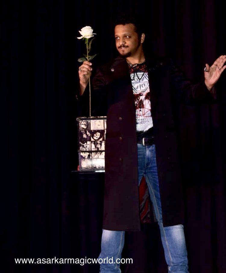 Magician Amazing David Nobo at Magic World Annual Magic Prog 2019