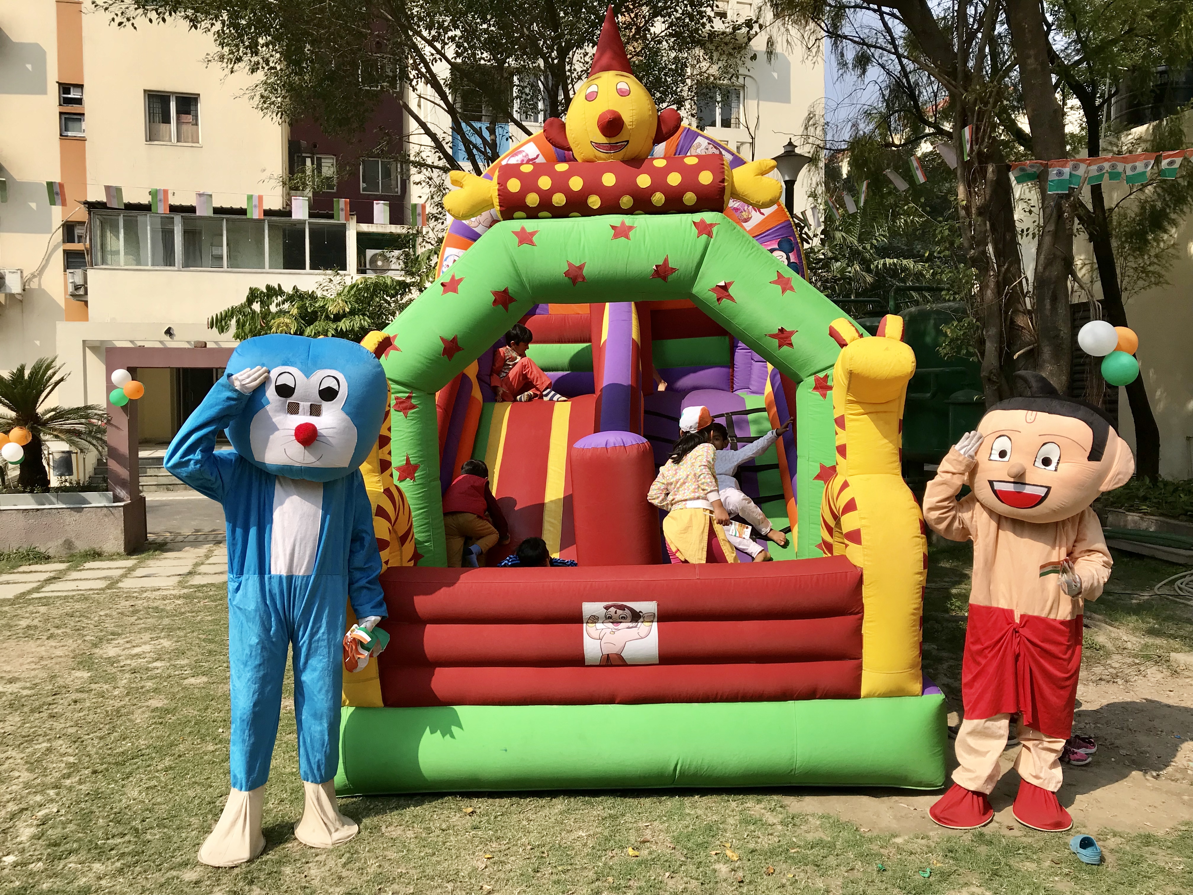 Bouncee Castle