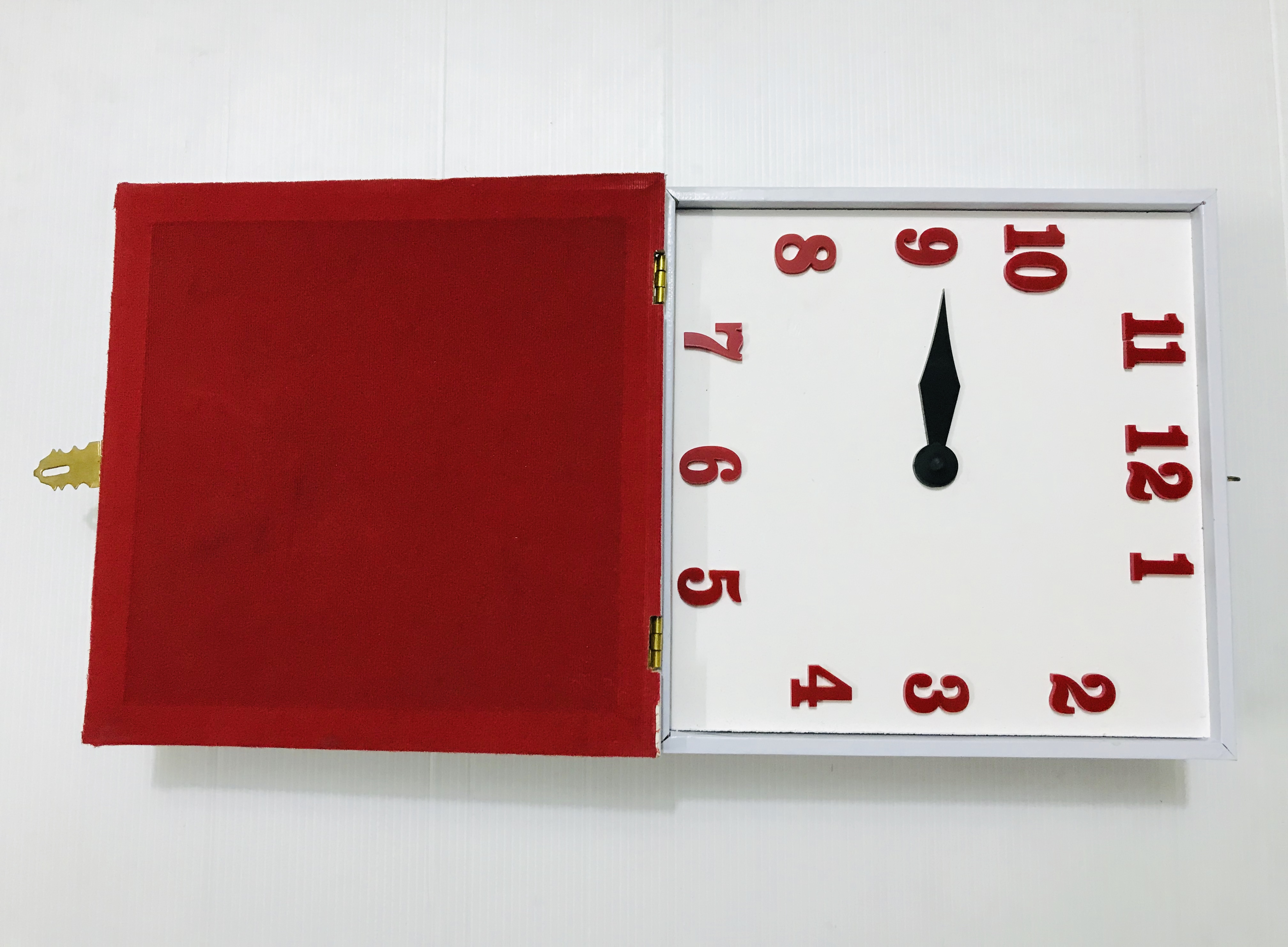 TELEPATHY CLOCK MAGIC