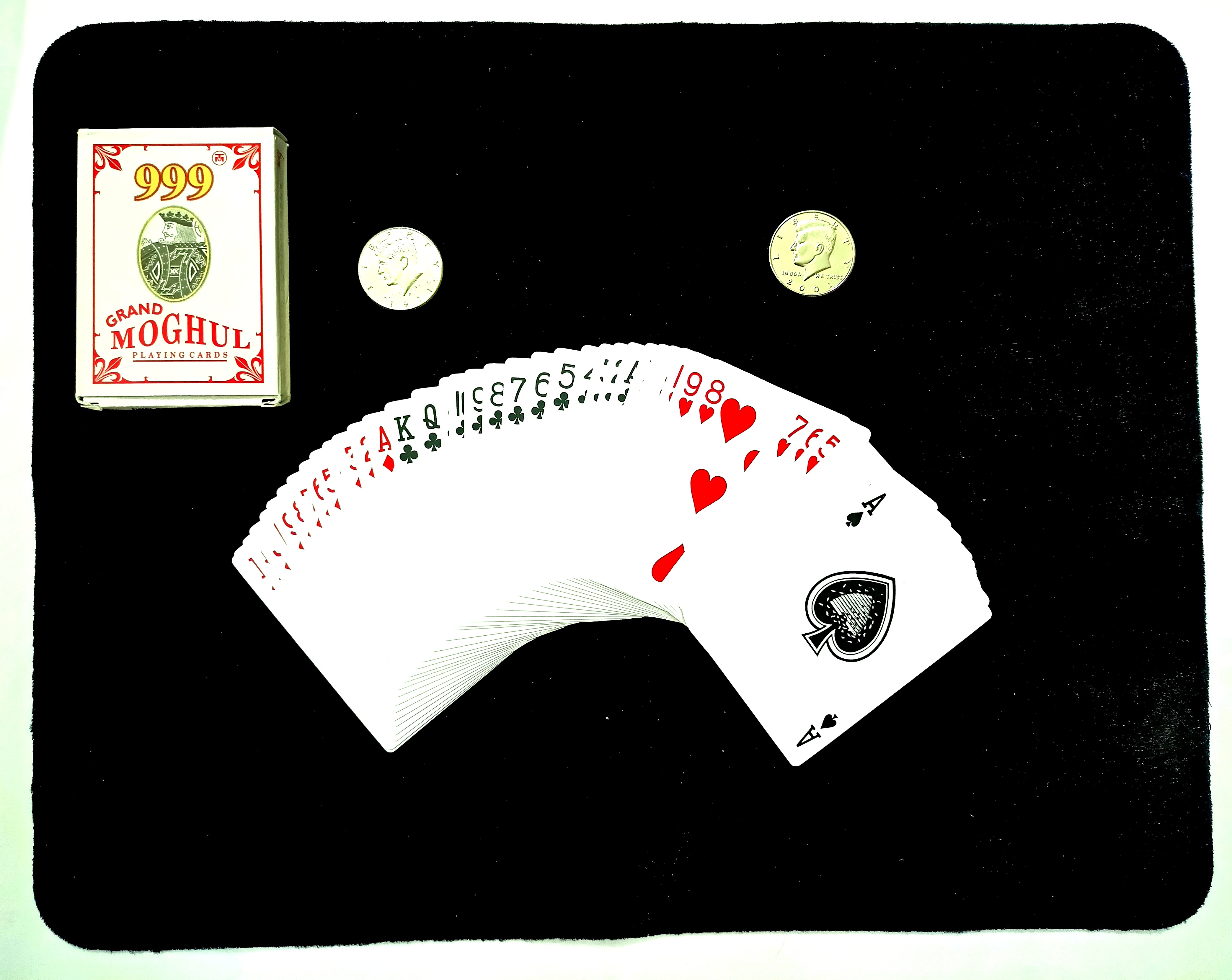 MAGICIAN CLOSE UP CARD MAT/ COIN MAT (BLACK)