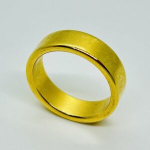GOLDEN MAGNET RING MAGIC TRICK / PK RING MAGIC (GOLDEN COLOR)
